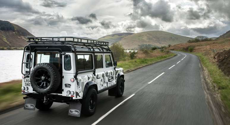 Land Rover Classic Defender Works V8 Trophy II